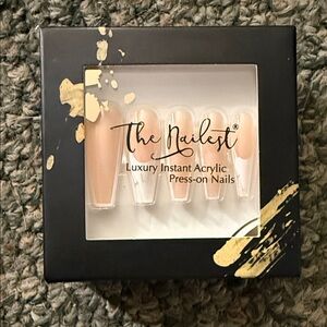 Luxury Instant Acrylic Press-On Nails in Nude Pink